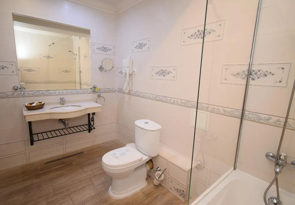 APARTMENT TWO BEDROOMS ONE BATHROOM Room, Therma Palace, Varna