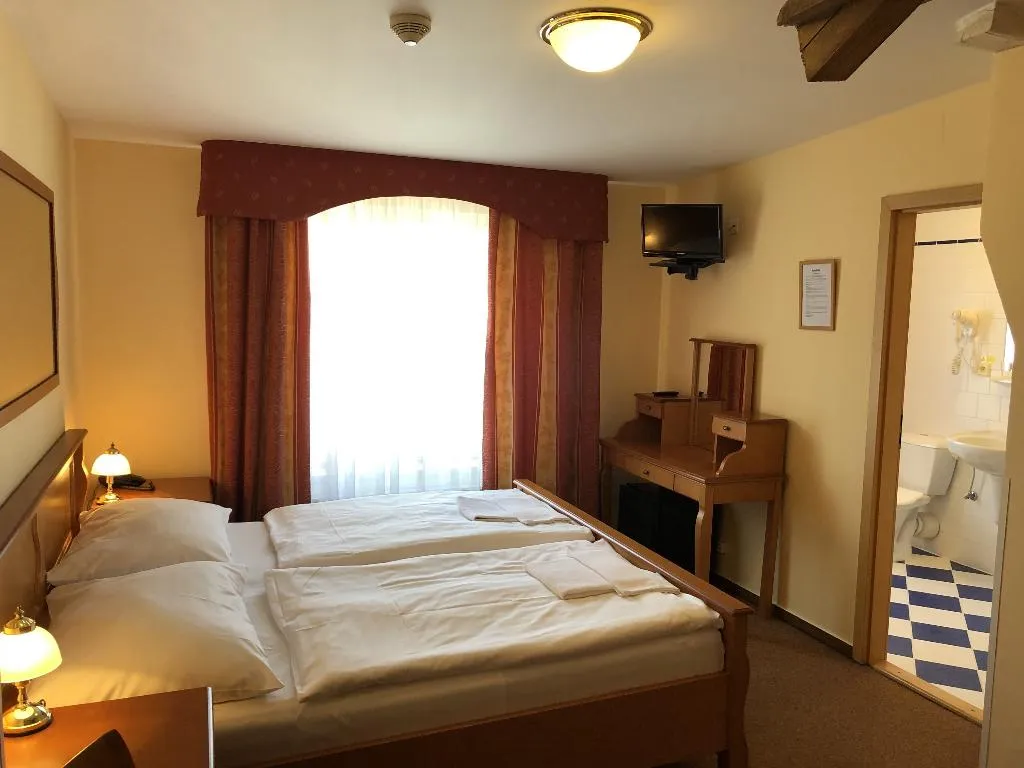 Double or Twin DELUXE Room, Brezina, Prague