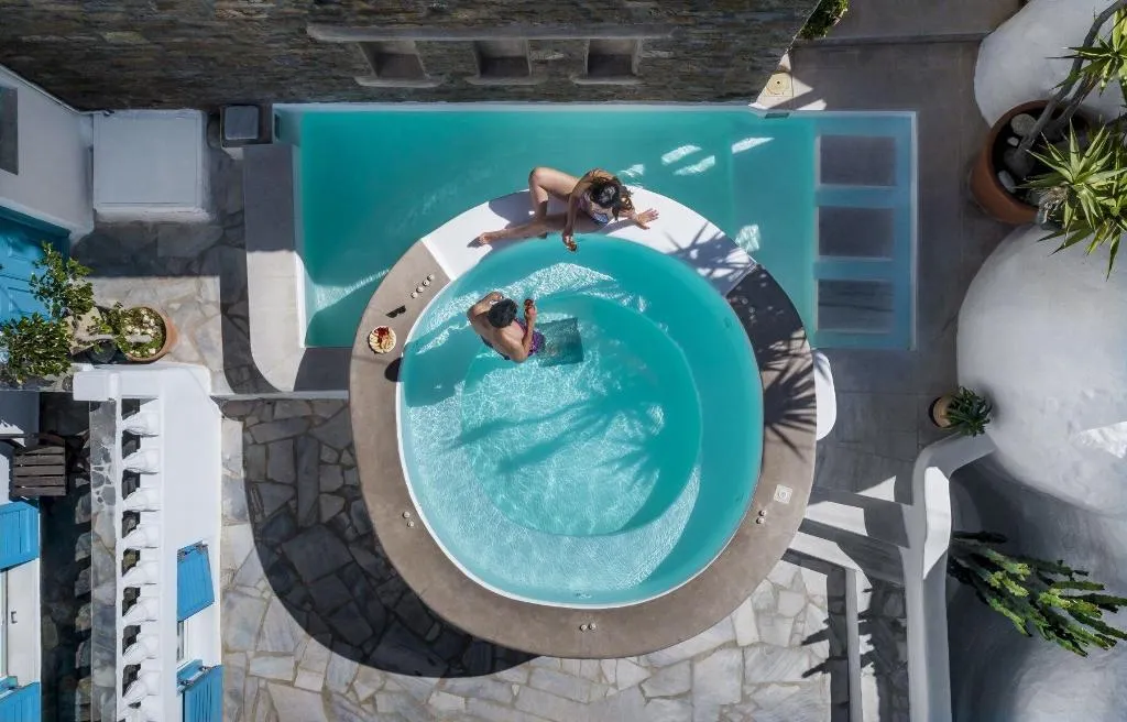 Sports and Entertainment, Carbonaki Hotel, Mykonos
