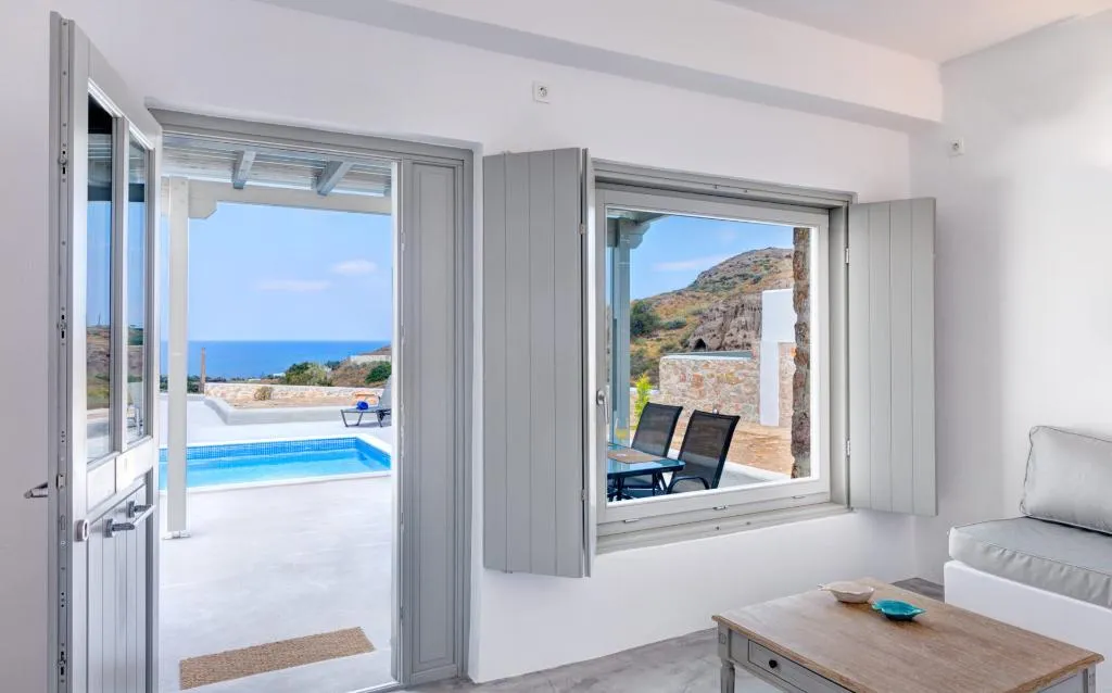 VILLA WITH PRIVATE POOL Room, Desiterra Resort, Santorini