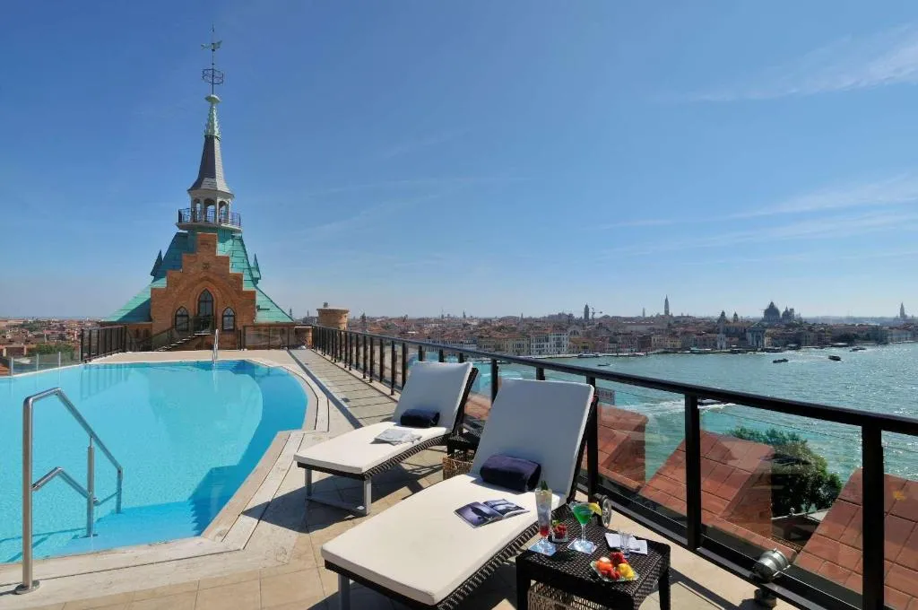 Pool, Hilton Molino Stucky Venice, Venice