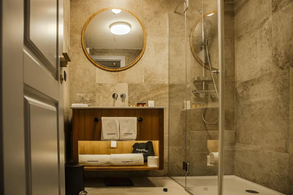 Room, Armerun Heritage Hotel & Residences, Split