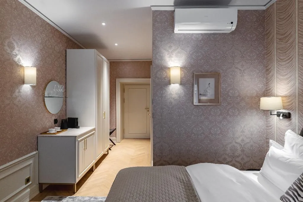 DOUBLE STANDARD Room, Hotel Unicus Palace Old Town - Destigo Hotels, Krakow