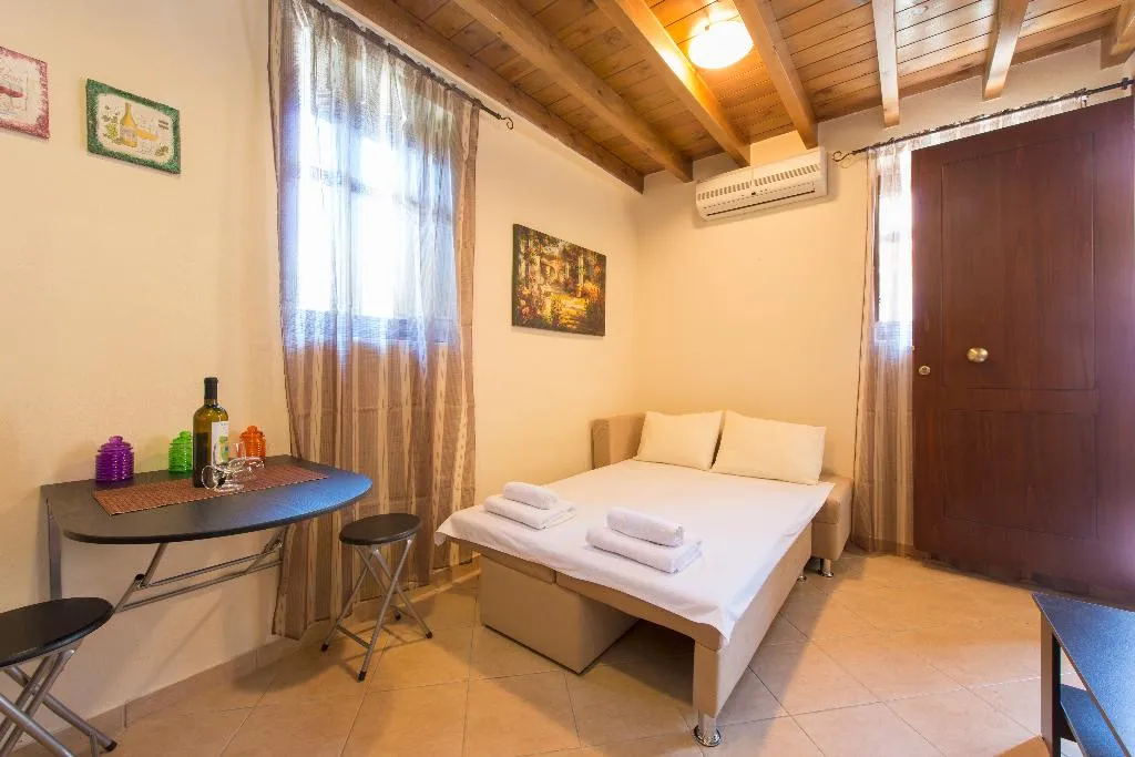 APARTMENT STANDARD Room, 3 Charites, Rhodes