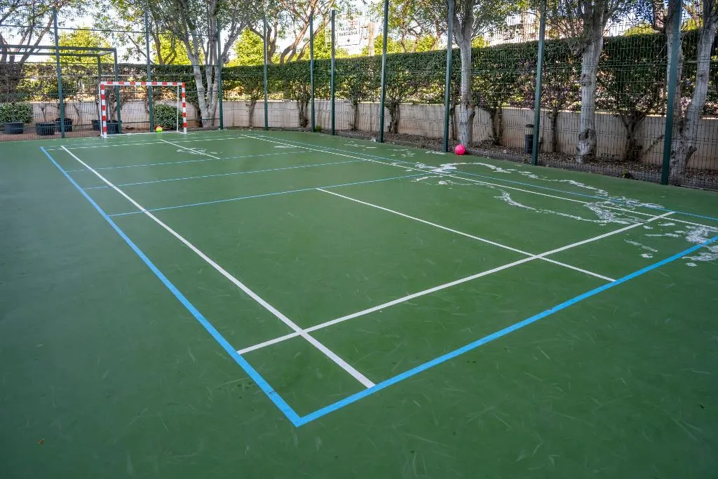 Sports and Entertainment, 4R Gran Regina, Costa Dorada