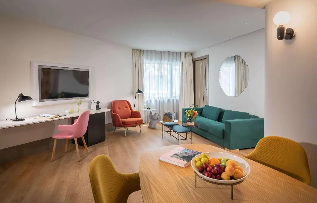 SUITE STANDARD Room, Barceló Torre de Madrid, Madrid