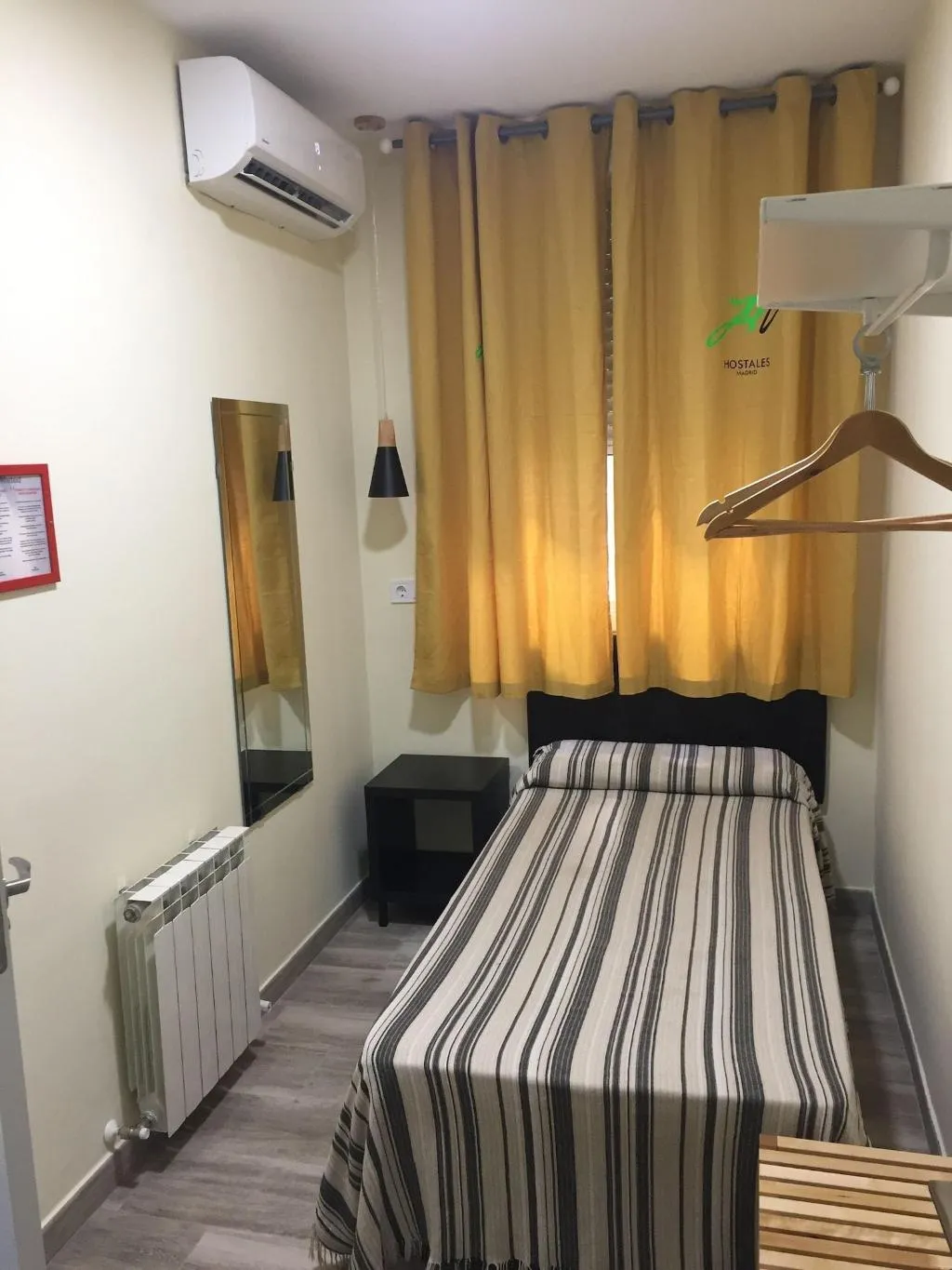 Room, Jqc Rooms, Madrid