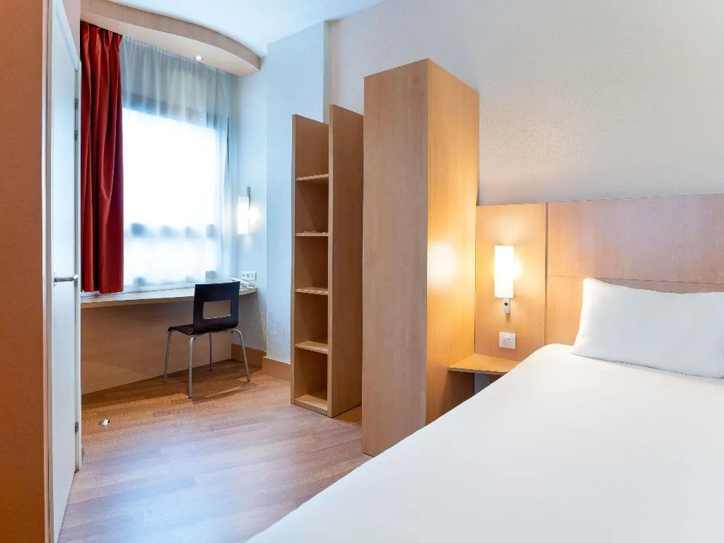 DOUBLE WITH VIEWS Room, Ibis Madrid Centro las Ventas, Madrid