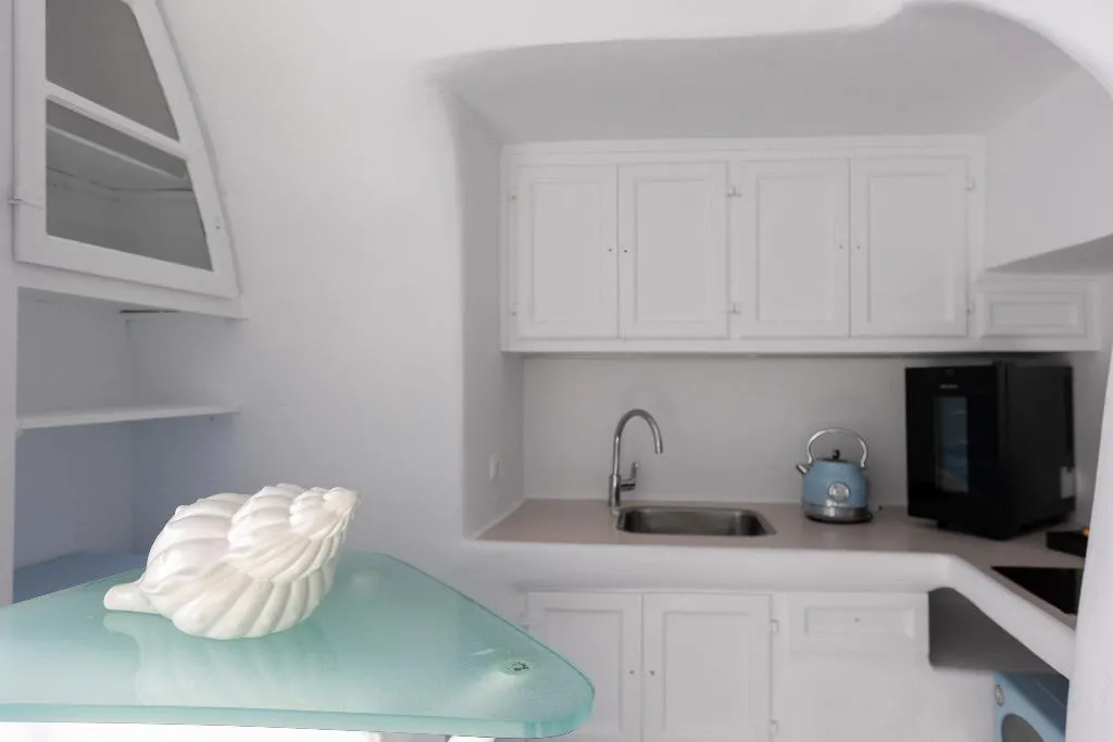 SUITE SUPERIOR Room, Heavens Edge by Mr and Mrs White, Santorini