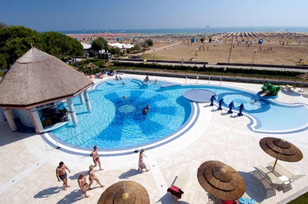 Sports and Entertainment, Ashanti Aparthotel, Venice