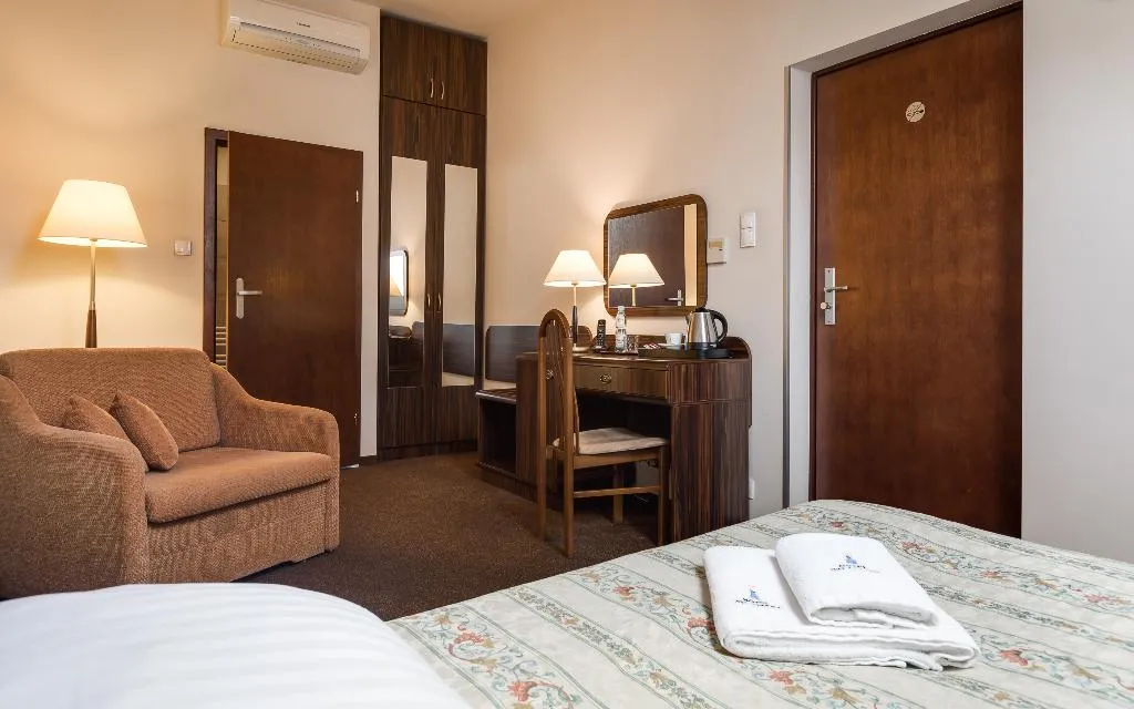 SINGLE STANDARD Room, Wit Stwosz Hotel, Krakow