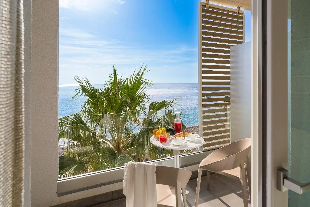 DOUBLE DELUXE SEA VIEW Room, Albatros Beach Hotel - Letojanni, Taormina