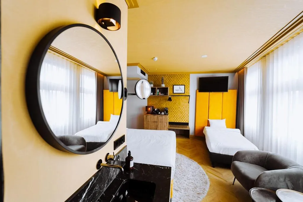 Room, The Highlander, Amsterdam