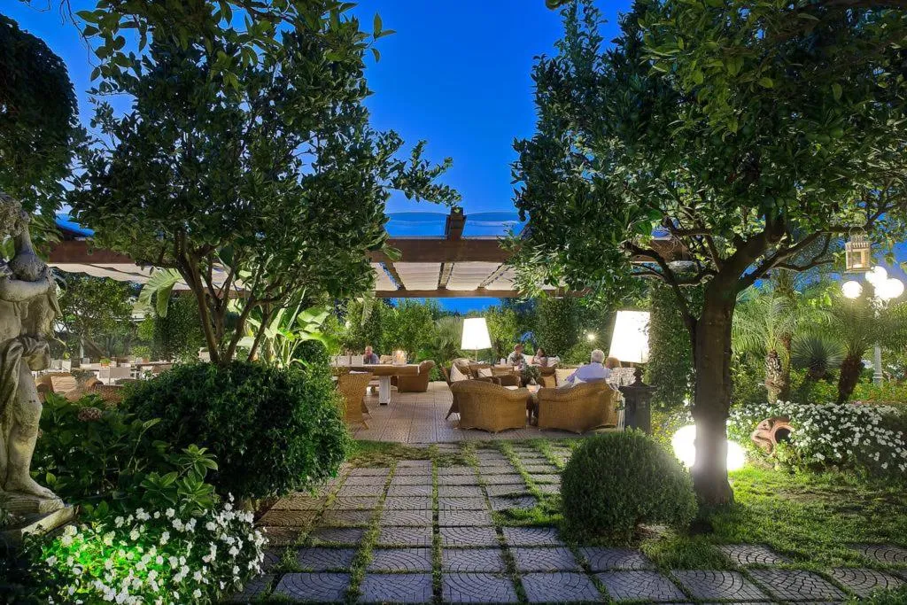 Terrace, La Medusa Hotel & Boutique Spa, Naples