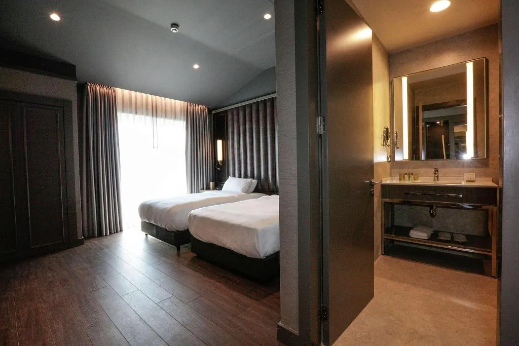 DOUBLE GUEST ROOM Room, Doubletree By Hilton Izmir Airport, Izmir
