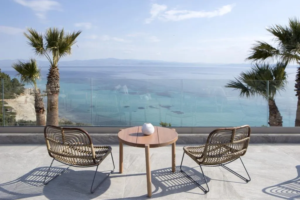 Restaurant, MERAVIA Leonardo Limited Edition, Halkidiki