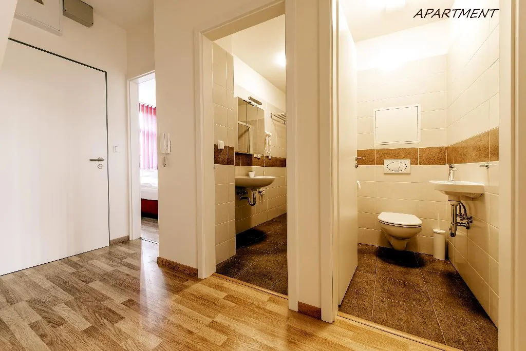 APARTMENT TWO BEDROOMS Room, Otakar, Prague