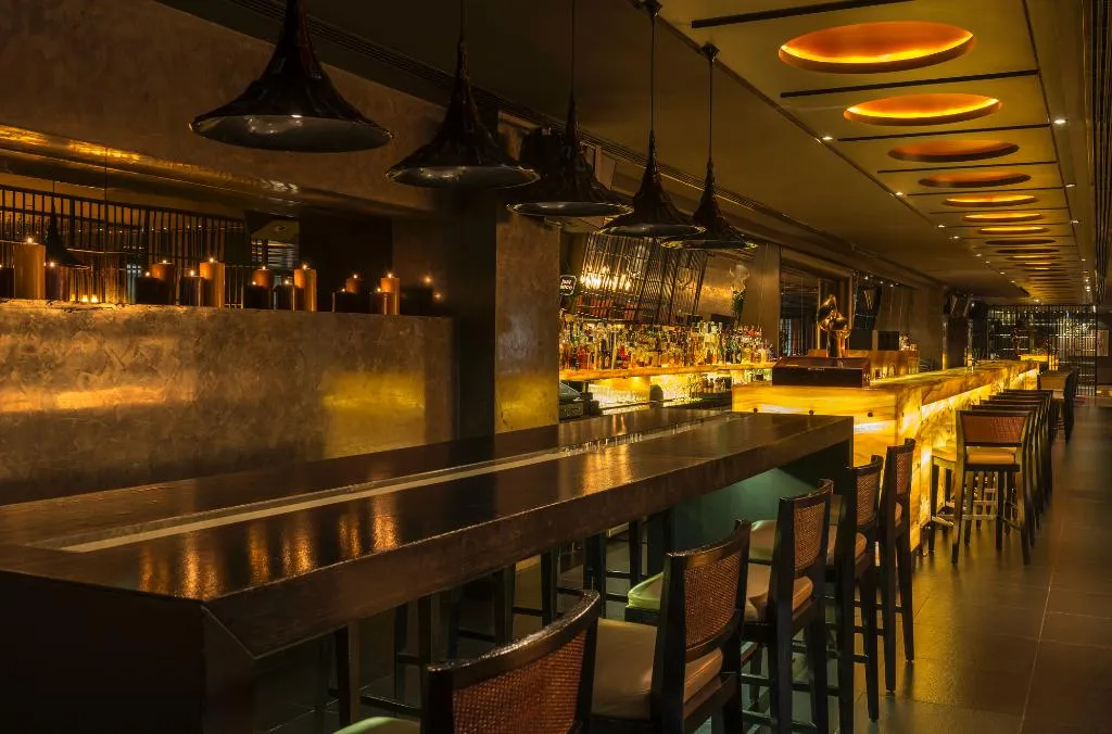 Bar, Grosvenor House, a Luxury Collection Hotel, Dubai