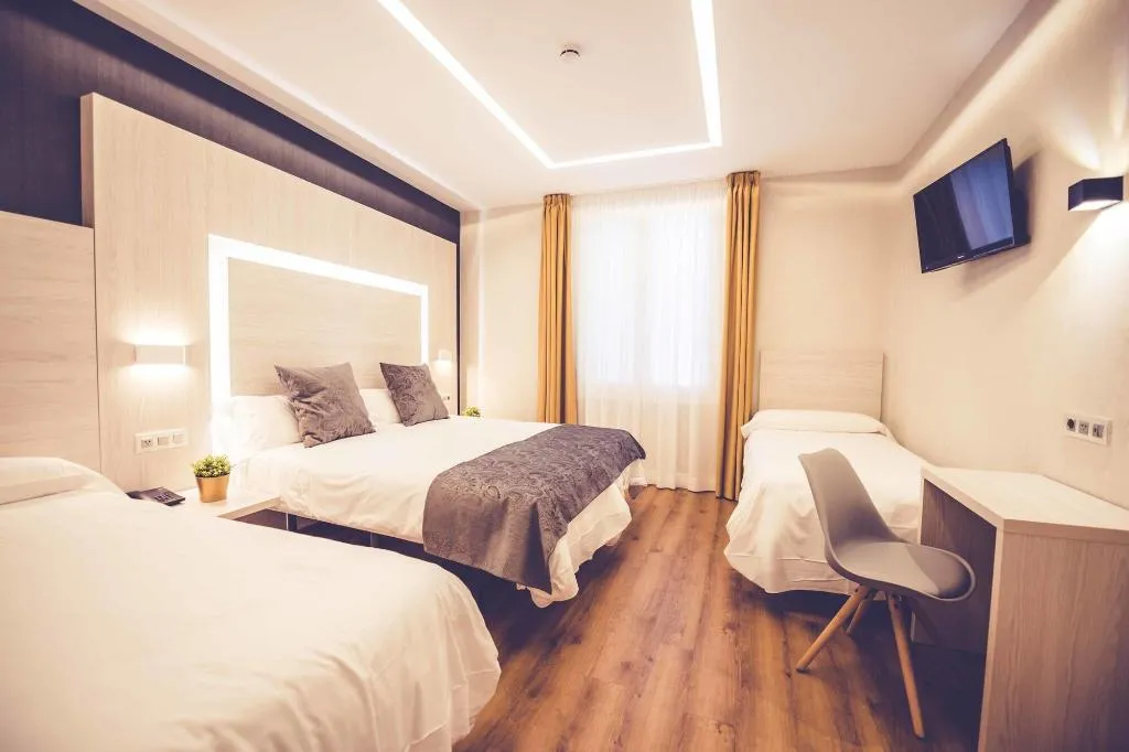 Room, Hostal Lisboa, Madrid