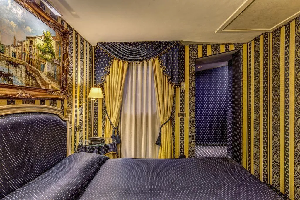 Room, Relais Piazza San Marco, Venice
