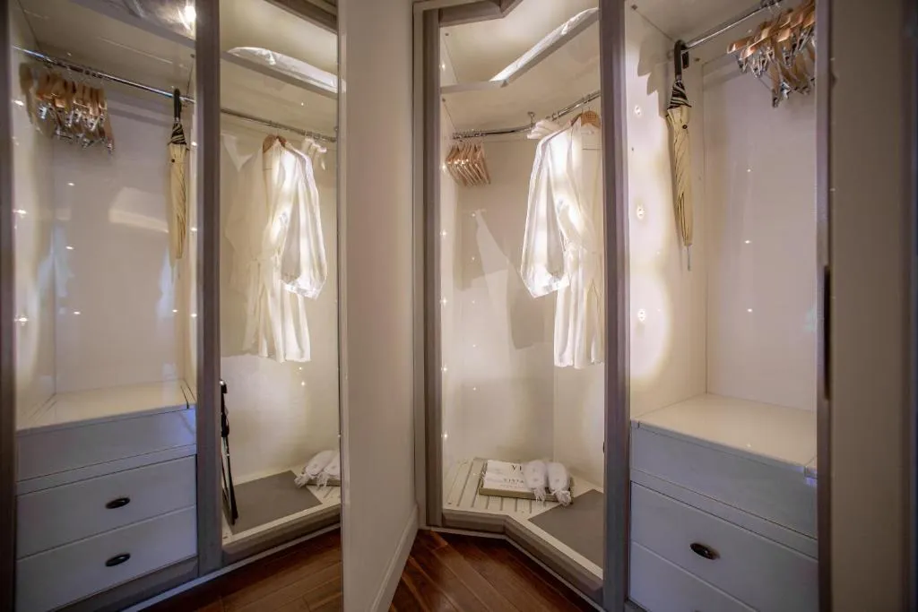 DOUBLE PREMIUM Room, Palazzo Venezia, Milan
