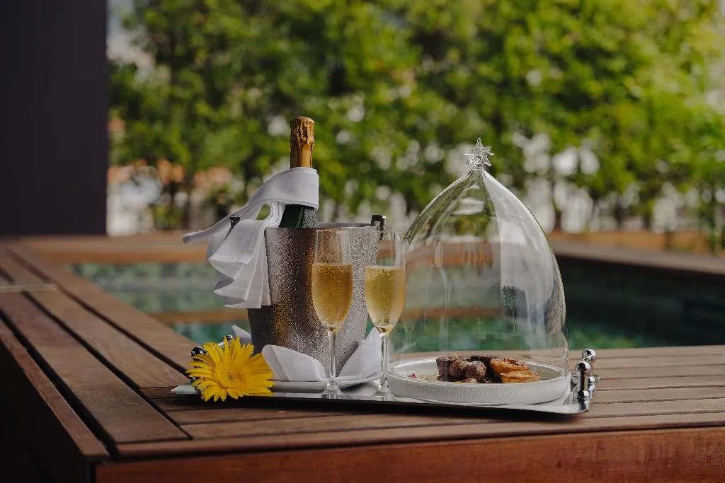 SUITE POOL VIEW Room, The Reserve, Madeira