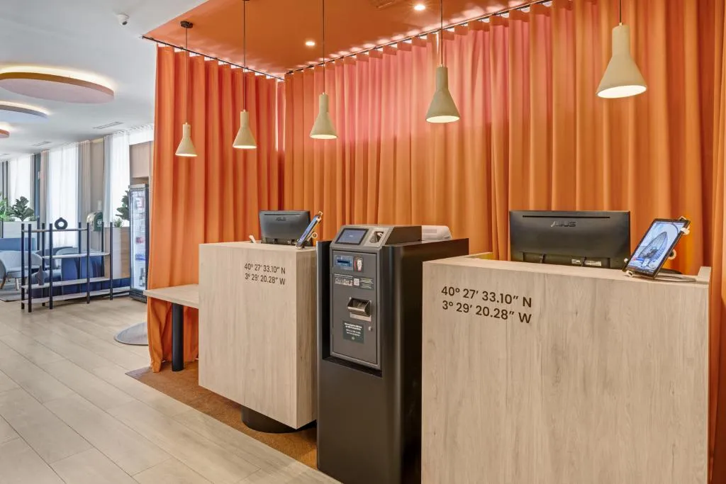 Lobby, B&B HOTEL Madrid Alcorcon, Madrid