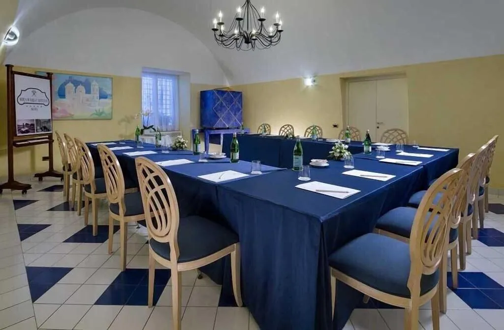 Conferences, Miramare e Castello, Naples