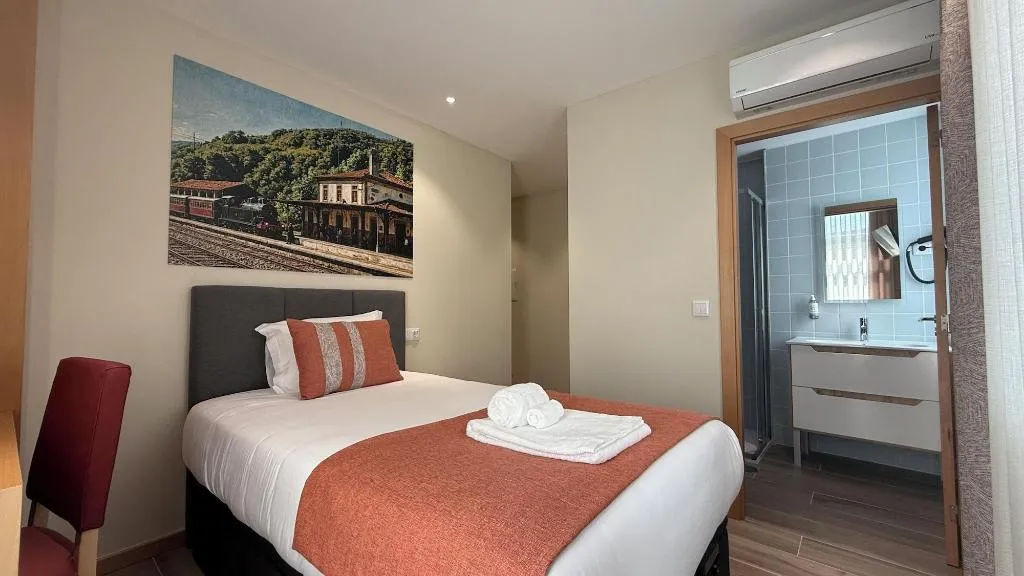 Room, Oporto Station Hostel & Rooms, Porto