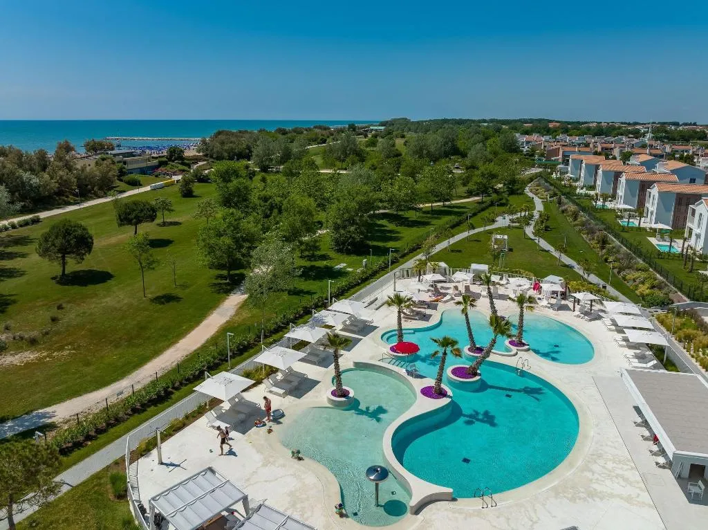 General view, Pareus Beach Resort, Venice
