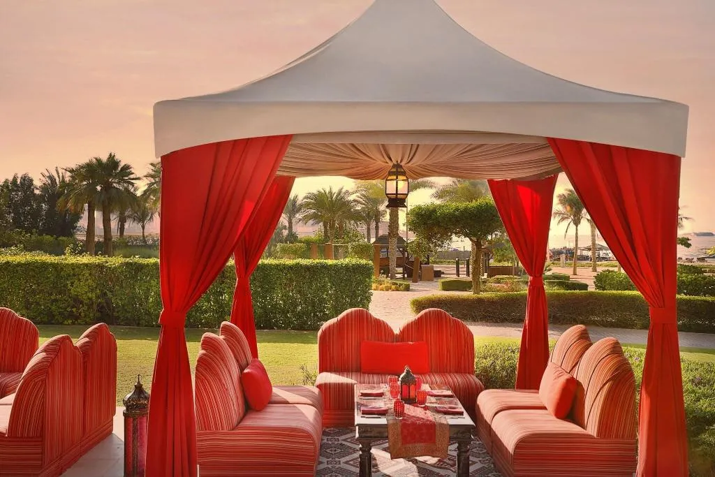 Restaurant, The Ritz-Carlton, Dubai, Dubai