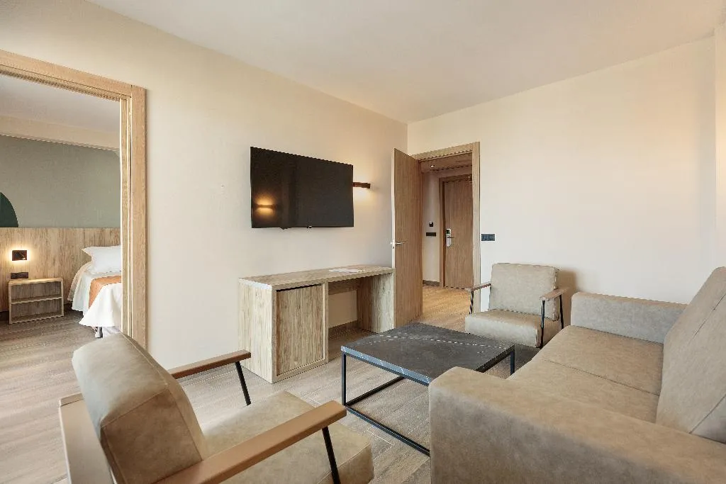 JUNIOR SUITE CAPACITY 2 Room, Best Oasis Tropical, Costa Almeria
