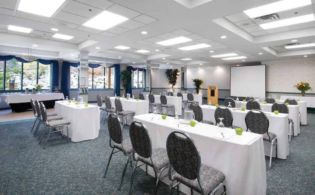 Conferences, Lake Louise Inn, Calgary, Alberta
