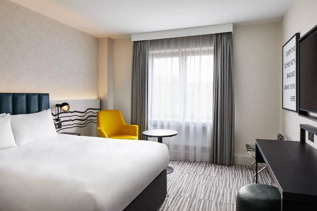 SINGLE STANDARD Room, Leonardo Hotel Dublin Christchurch, Dublin
