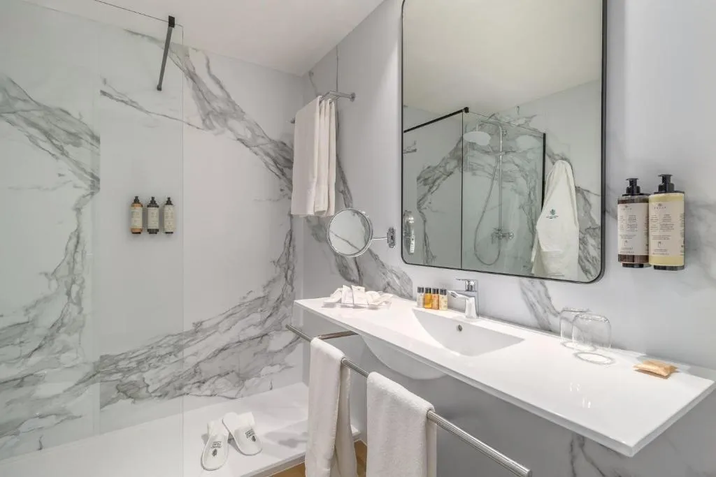 DOUBLE STANDARD Room, Hotel Aravaca Village, Madrid