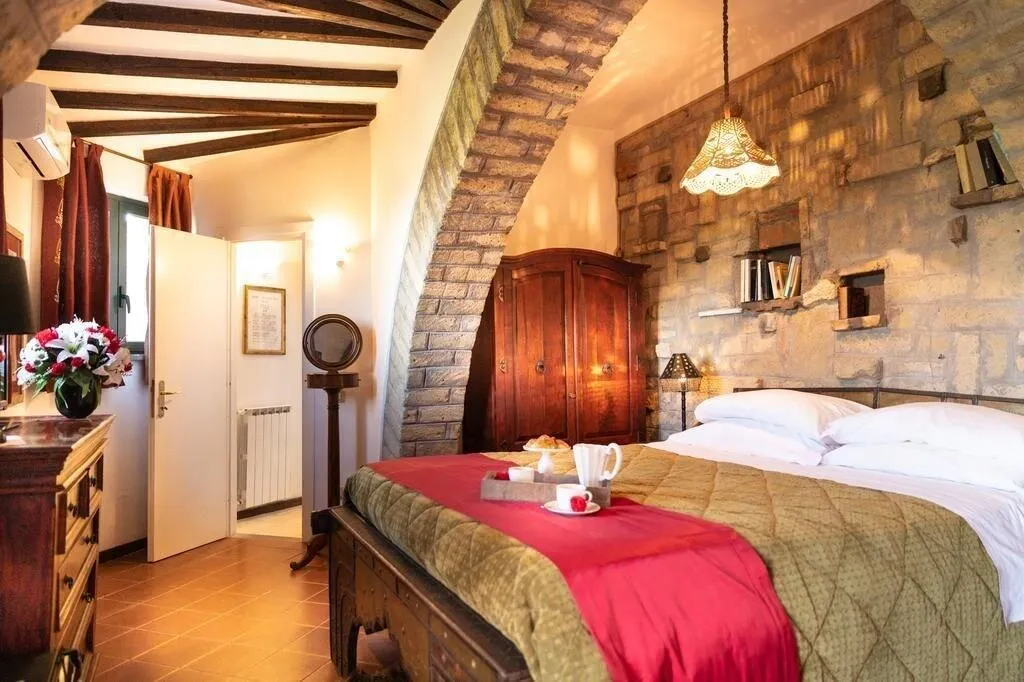 Room, Parco Delle Nazioni, Rome