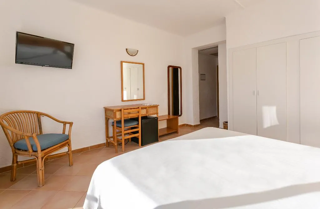 Double or Twin WITH BALCONY Room, JS Cape Colom - Adults Only, Majorca
