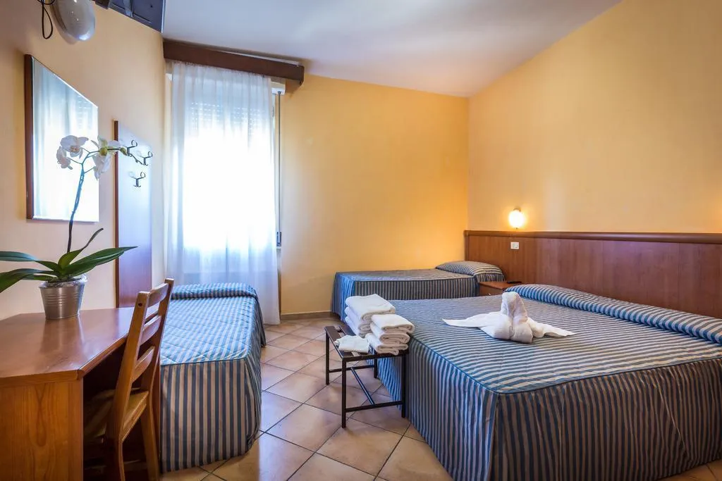 TRIPLE CLASSIC Room, Real, Florence
