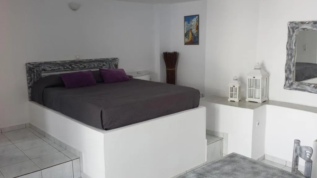 Room, Villa Happening, Santorini