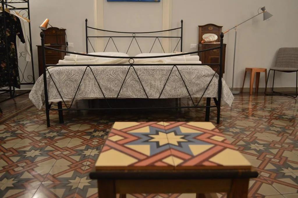 Room, Bed Book & Breakfast Landolina, Catania