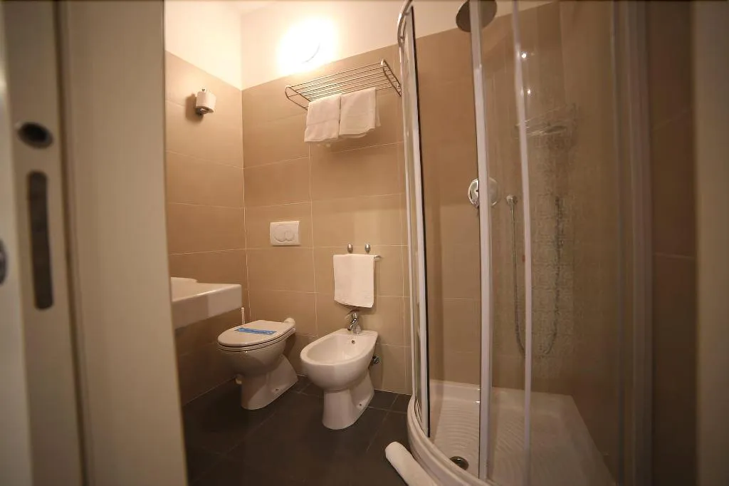 Room, Santa Lucia, Venice