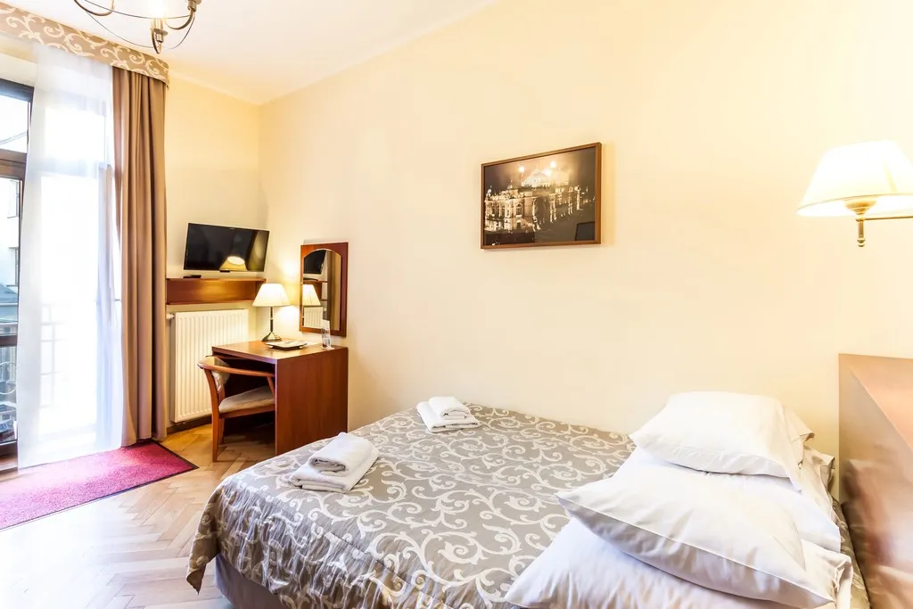 JUNIOR SUITE CAPACITY 1 Room, Krakow City Apartments, Krakow
