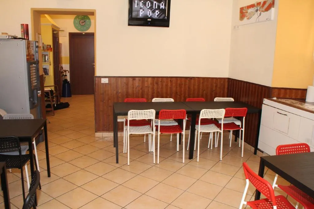 Lobby, Freedom Traveller, Naples
