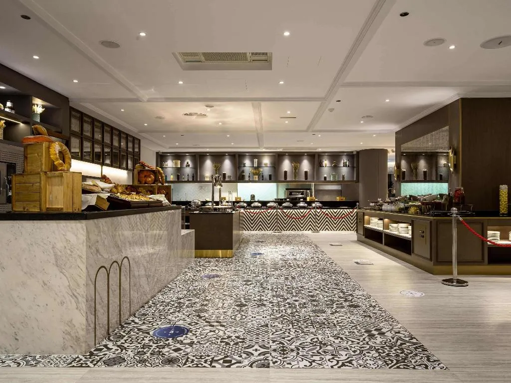 Restaurant, Sofitel Dubai Jumeirah Beach, Dubai