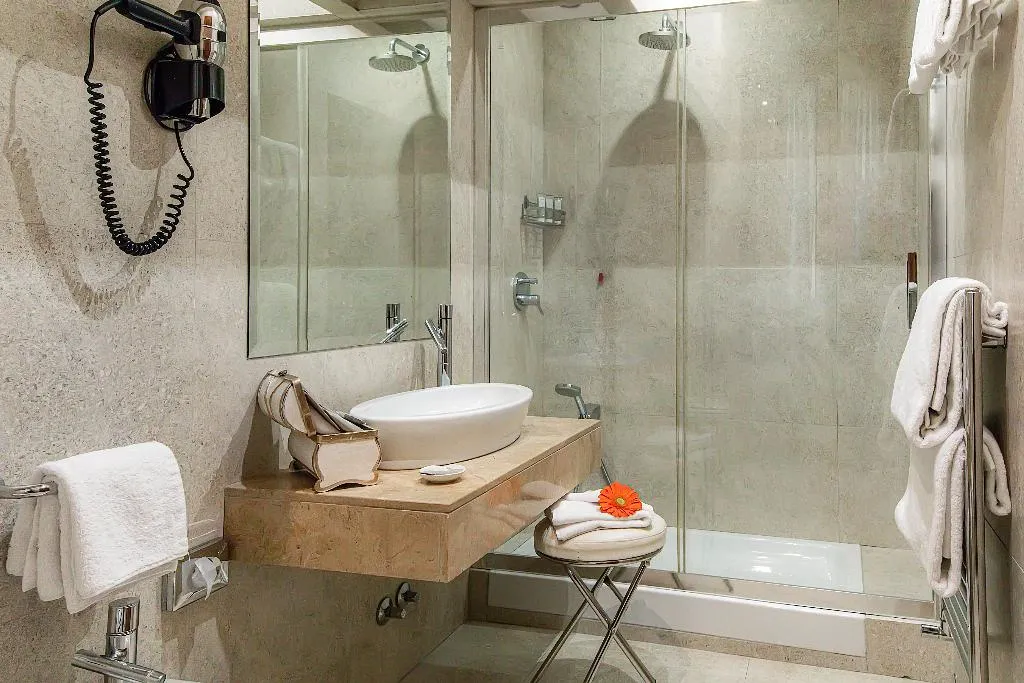 DOUBLE CLASSIC Room, Hotel Barocco, Rome