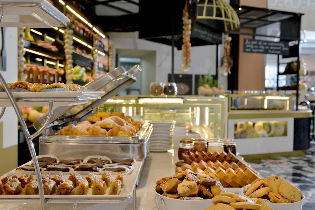 Restaurant, Airotel Stratos Vassilikos, Athens