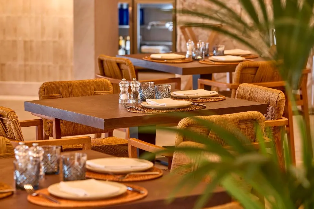 Bar, Purobeach Resort Santa Ponsa, Majorca