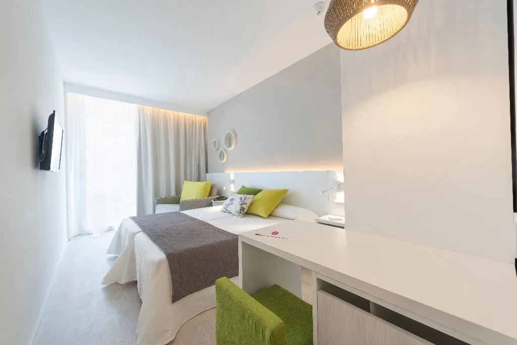 Double or Twin WITH BALCONY Room, JS Sol de Alcudia, Majorca
