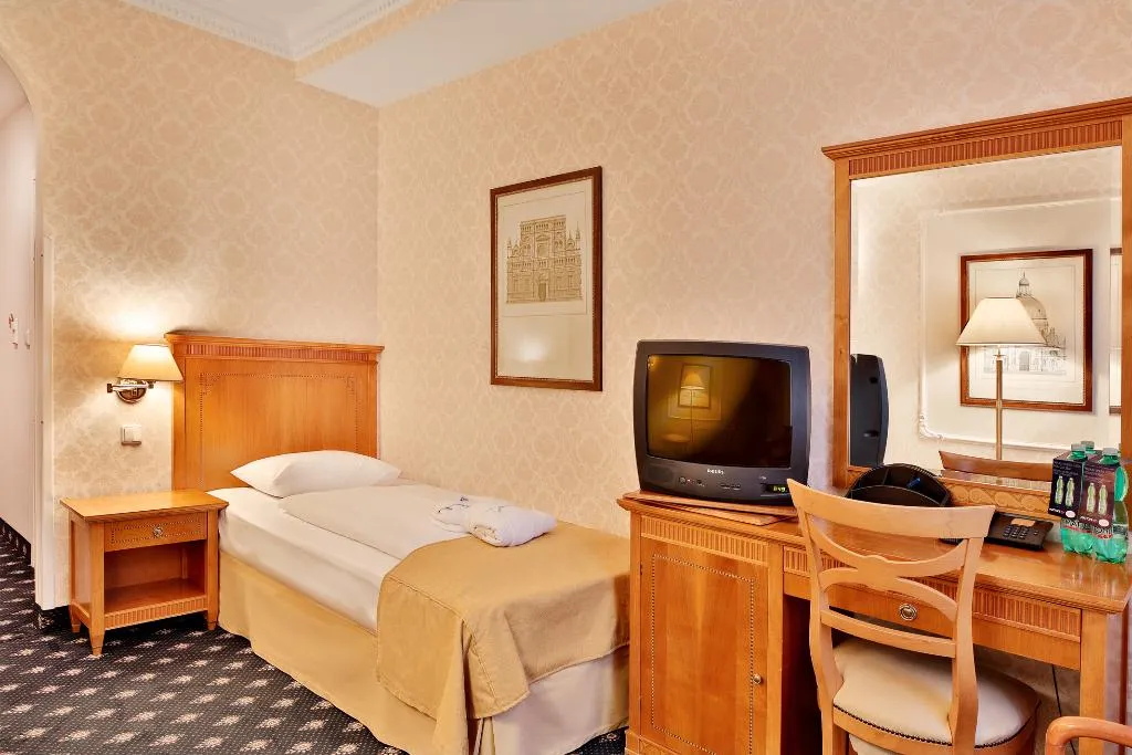 SINGLE STANDARD Room, Belvedere Wellness Hotel Marianske Lazne, Prague