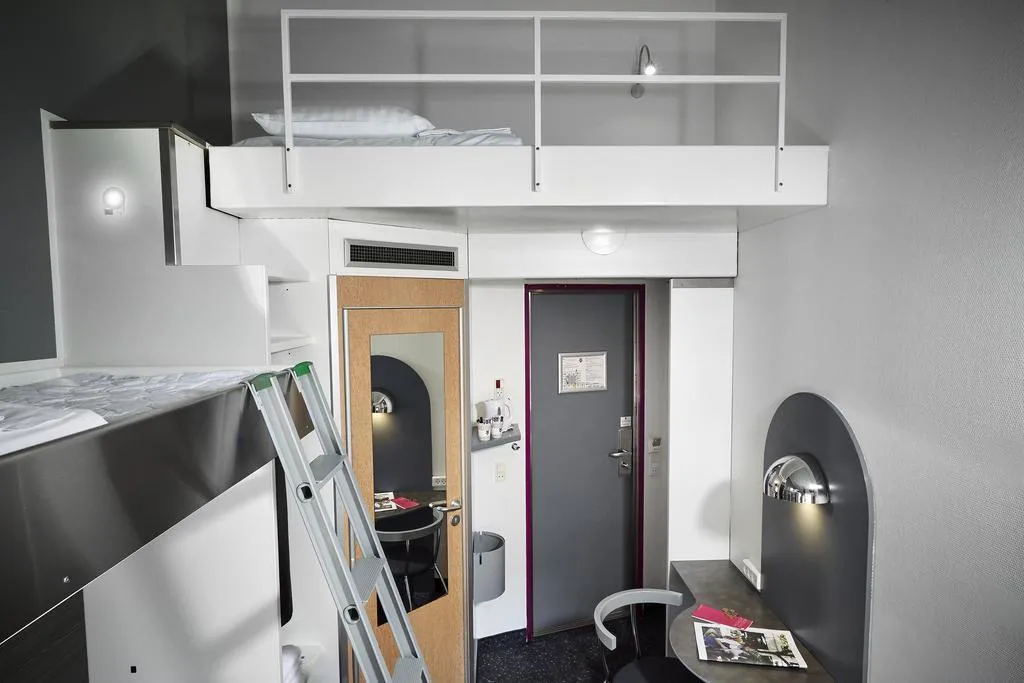 QUADRUPLE STANDARD Room, Cabinn Express, Copenhagen
